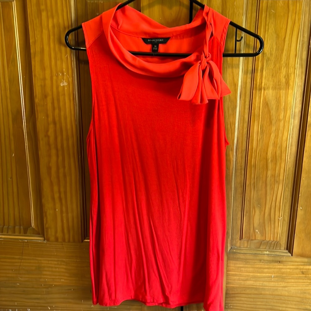 Banana Republic Sleeveless Blouse Size M